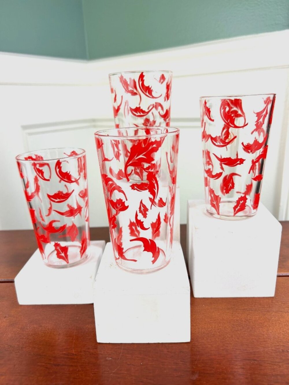 Vintage Federal Mid Century Modern Red Leaf Pattern Juice Glasses